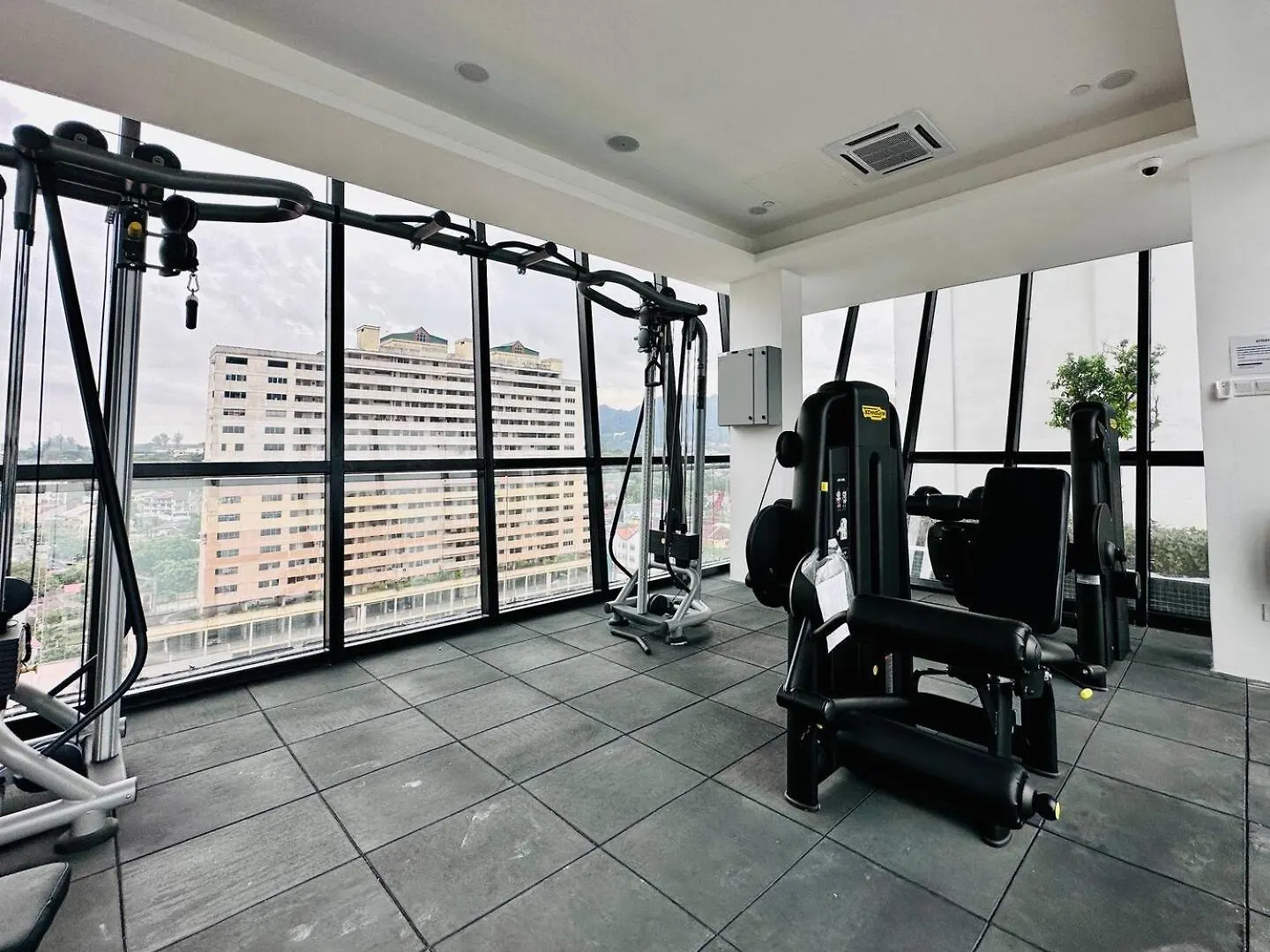 Appartement Home Away From Home In Penang Jelutong